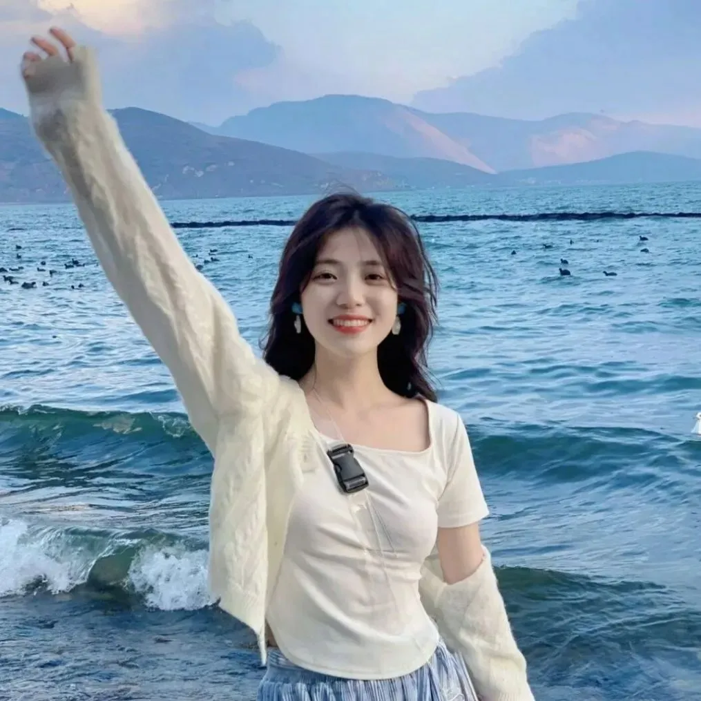 关于莉莉周的一切